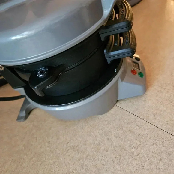 Hamilton-Beach  | Breakfast Sandwich Maker with Timer - Picture 4 of 16